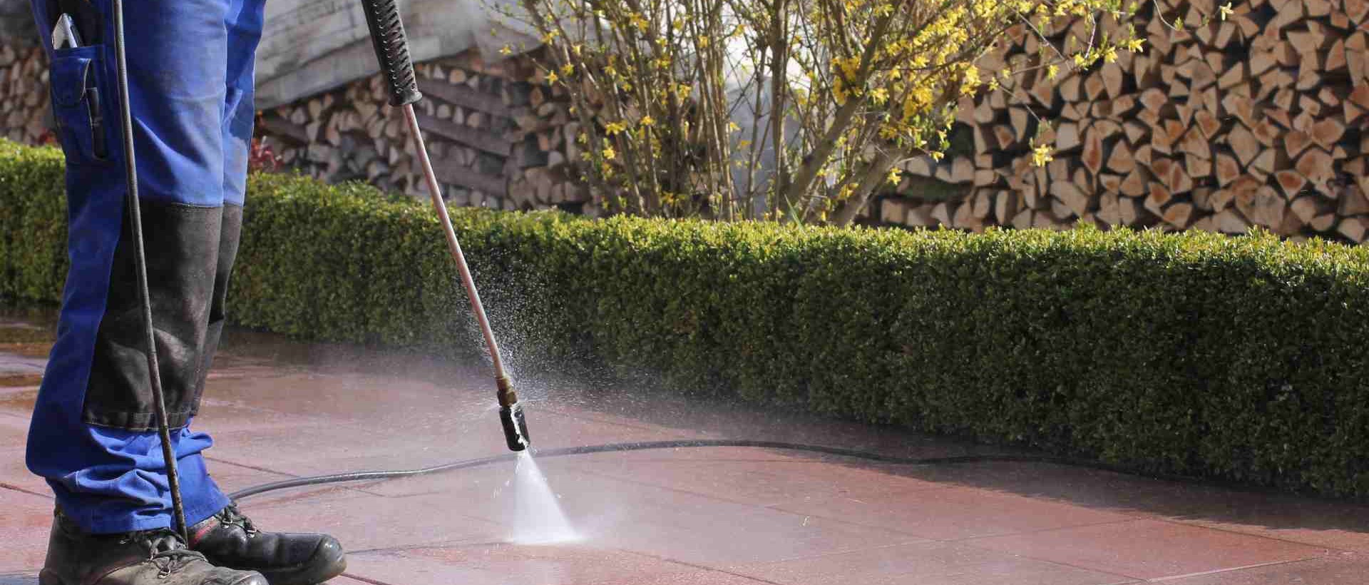 garden maintenance E4